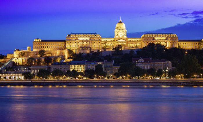 חופשה וסיור פנורמי בבודפשט: 3/4 לילות במלון מרכזי, טיסות ישירות והעברות - כולל שבועות