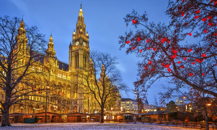 חופשה זוגית בווינה: 4 לילות במלון לבחירה, טיסות ישירות והעברות